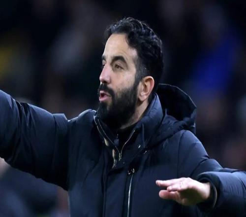 記者：阿莫林能撐到圣誕新年假期，他就能順利執(zhí)教完本賽季