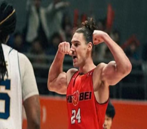 斯蒂尔火线注册，山东男篮力保前四，避免去年季后赛一轮游的尴尬