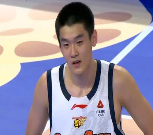 CBA新赛季!广东队4名球员,令人无比期待