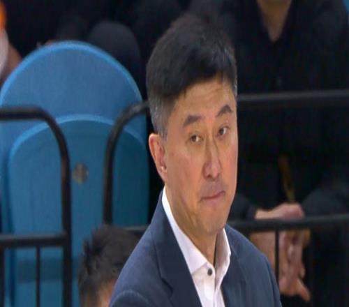 杜锋赢球也不开心!接受记者采访,指出广东队的存在问题