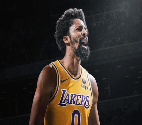 湖人旧将丁威迪暂不考虑CBA:目标重返NBA巅峰季场均20.6分