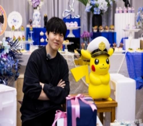 Rookie晒照:第十一年,我们一起前行,一起加油