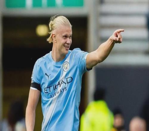 英超埃弗顿12曼联:岂容红军迫近,红魔一战定乾坤前瞻