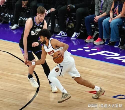 掘金险胜!约基奇22分11罚,乔治36+2无缘绝平,穆雷45+8也犯大错