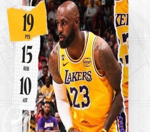 詹姆斯背靠背刷新最老三雙紀錄雷迪克：他是變態(tài)