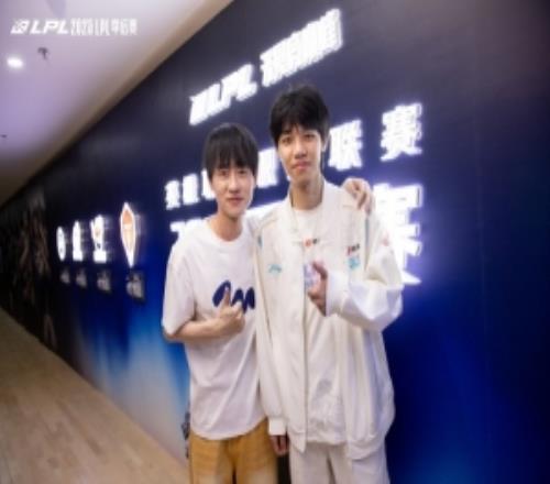 LPL官方分享Ming采访选手返图：老朋友们碰个面，共聚畅聊时刻