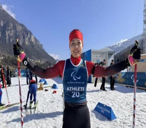 泰塞罗越野滑雪体育场动与静的博弈：中国残奥越野滑雪与残奥冬季两项备战冲刺