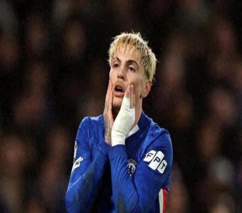 差点让切尔西崩盘!加纳乔表现低迷,半场被换下