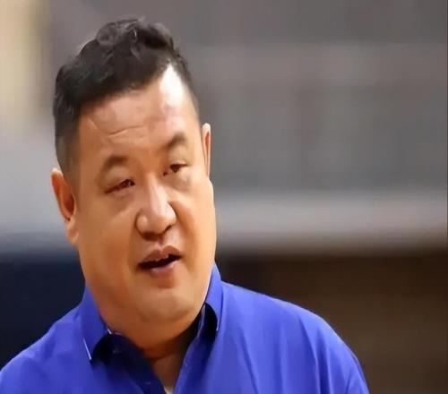 中秋痛失籃球人！52歲前CBA教練去世，弟子楊瀚森回應(yīng)，原因曝光