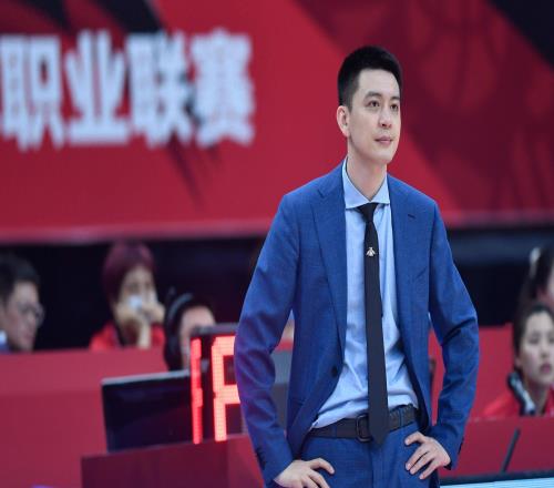 新賽季可阻止廣廈衛(wèi)冕的3支球隊(duì)，遼籃難攪局，第一難預(yù)測