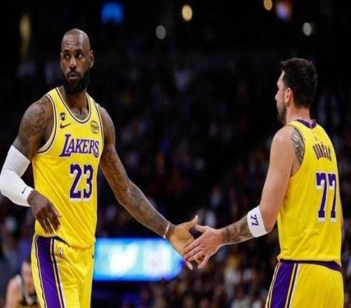 詹皇留守湖人前提曝光:5千万年薪梦碎,薪资恐被里夫斯反超