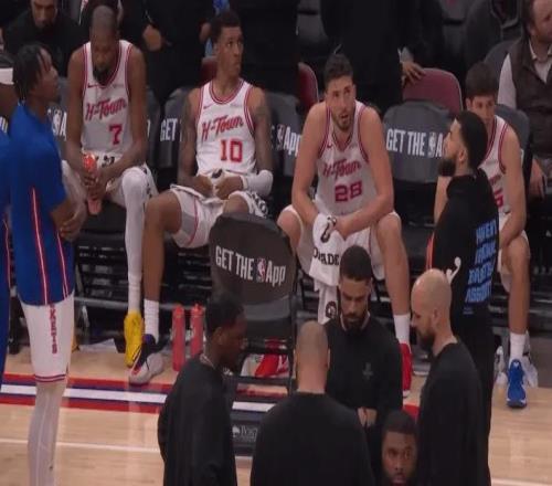 输球不要紧,火箭内部已经出现球员不和现象,他们相互不待见