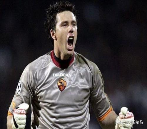 不屑于当布冯替补,意甲当主力,英超踢4场球,心脏病惹的祸