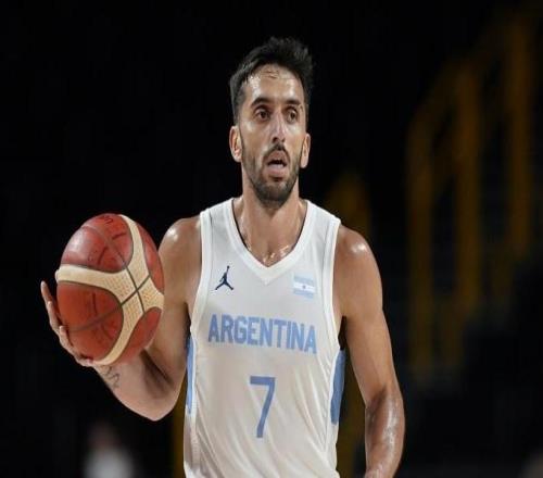 坎帕佐曝NBA球員不尊重教練：開戰術會議一隊友戴耳機聽音樂