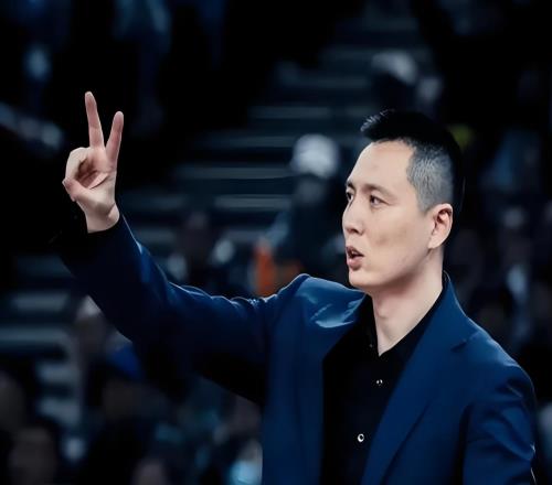 闹翻了卢伟弃用CBA超级外援，球迷：上海队是要送走他吗