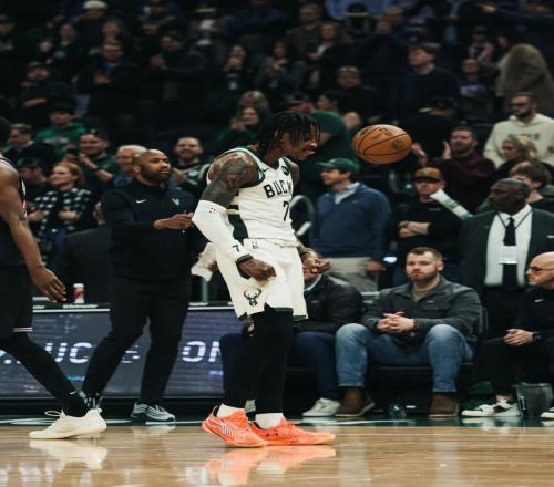 变了变了!NBA刺头正式蜕变,场均22+8+5,2年1050万,雄鹿捡到了