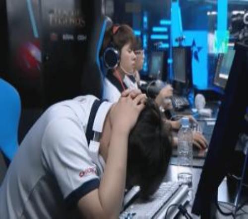 時隔3038天T1再次完成讓二追三的壯舉，上一次為戰(zhàn)勝KT