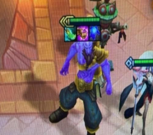 一首登神送给蓝皮光头！希然晒云顶之弈：您好！美丽的蓝皮光头！