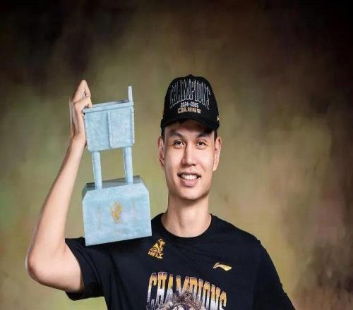 高光時刻20242025賽季精彩回顧：24許鍾豪！