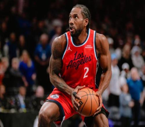 快船爆冷!小卡41+8创纪录,华子23+4毫无借口,兰德尔两人起冲突