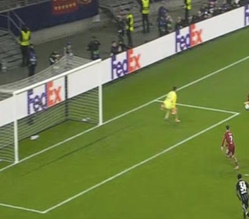 萨拉赫不给维尔茨传球遭批!球迷:要是你不这么自私就好了