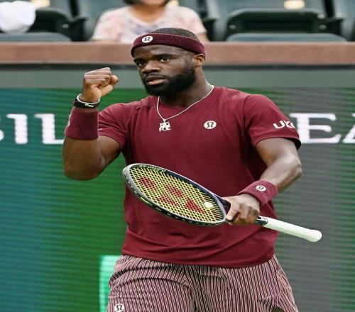 从迈阿密童话到平庸困境：门希克的“二年级综合征”如何破局