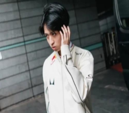 HansSama:艾翁面对巨魔打野时会有更多的操作空间