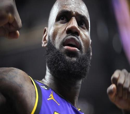 總助攻數升至曆史第二,詹姆斯:我不希望自己有任何短板