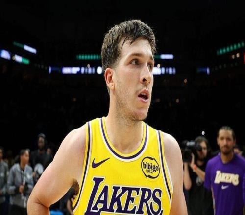 奥斯汀里夫斯:及壮当封侯