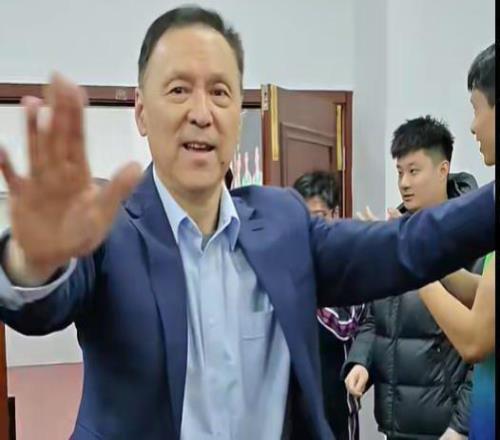 不是林庭謙，不是哈姆雷特，貴叔在更衣室怒讚一人：表現非常優秀