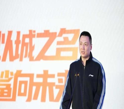 鲨向未来!上海久事男篮出征CBA新赛季