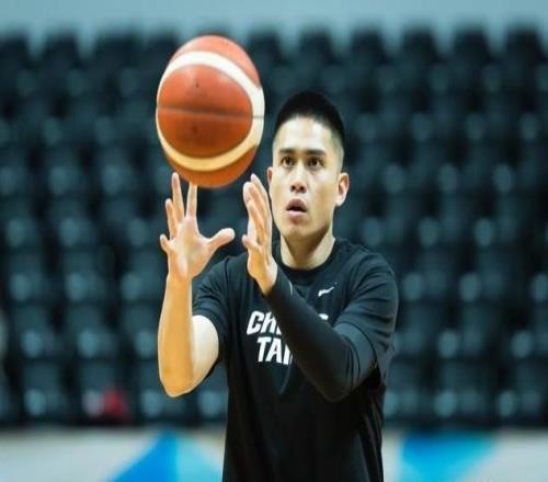 陈盈骏:上一个窗口期两场都输了比较落后这个窗口期要全力去争胜