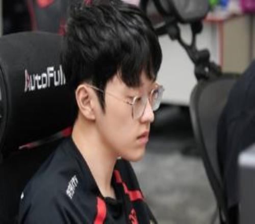 我要是你隊友我暈了！Scout逆天阿羅拉化身臥底打出18數據無暇赴死