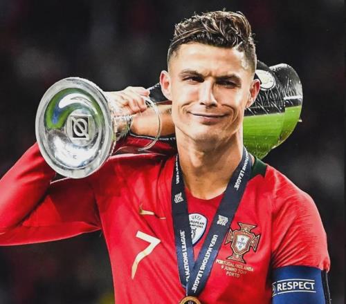 C罗:阿根廷在梅西之前也拿过世界杯!皇马签乌帕尚未达协议!