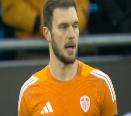 英超争议判罚!贝席干扰门将又得手,VAR介入,战枪手曾炮轰主裁