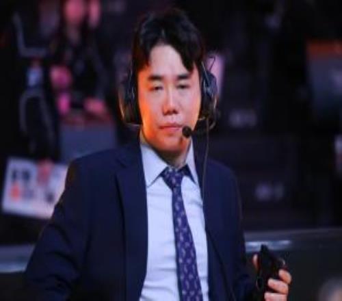 Homme：LCK和LPL的風(fēng)格非常不同，為了協(xié)同必須要有人做出調(diào)整