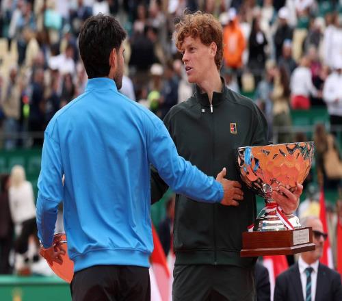 莫拉托格鲁：辛纳更像纳达尔，他有着与其相近的心态，而阿卡没有