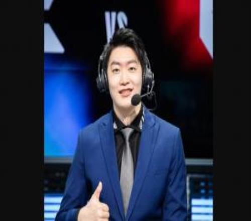 管泽元:今天湖人詹姆斯东契奇里弗斯都不打,我就不信还能赢