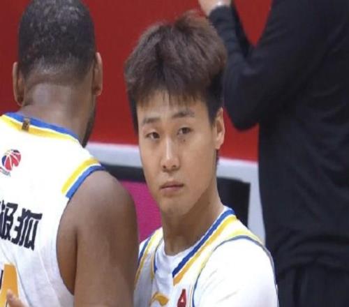 小试牛刀,赵睿北京首钢CBA首秀砍10分1篮板4助攻