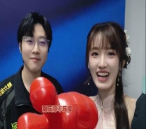 夏安发布LPL战队队长QA问答：被到的粉丝朋友们会_______！