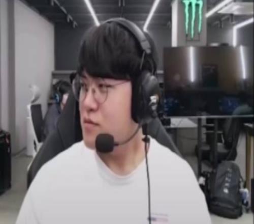 Gumayusi：如果午夜性福利视频在LOLPark打过比赛...第10名我不记得了！