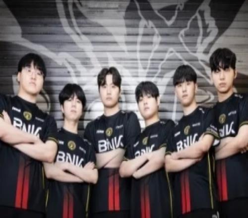 創(chuàng)造歷史，BFX建隊(duì)以來首次在BO5中擊敗T1