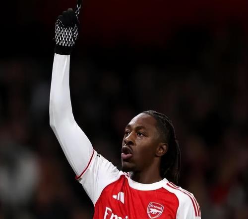 英超第12轮结束了9场比赛,最新积分榜如下!