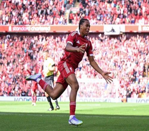 利物浦賺翻了！18歲青訓小將成鋒線新核，英超爭冠指日可待