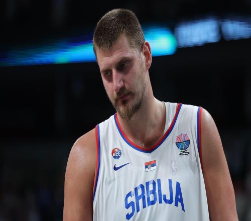 名记：约基奇现在状态不太好不知道会不会延续到NBA新赛季