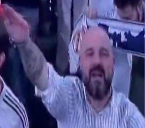 反種族主義標(biāo)語(yǔ)下行納粹禮皇馬球迷遭皇馬驅(qū)逐