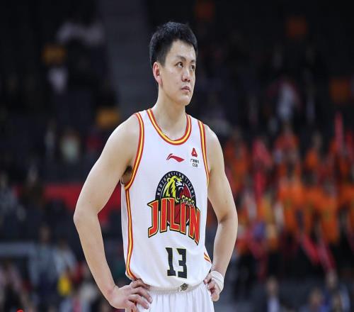 效力4家球隊(duì)！遼籃30歲老將轉(zhuǎn)會(huì)，兩個(gè)冠軍在手，比高詩(shī)巖幸運(yùn)