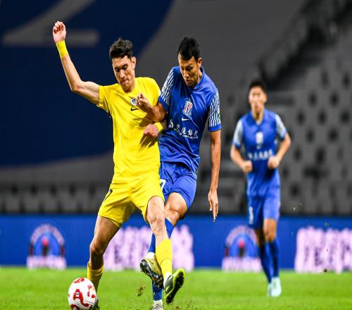 中超积分榜:海港63分领跑,申花61分超越蓉城位列第二