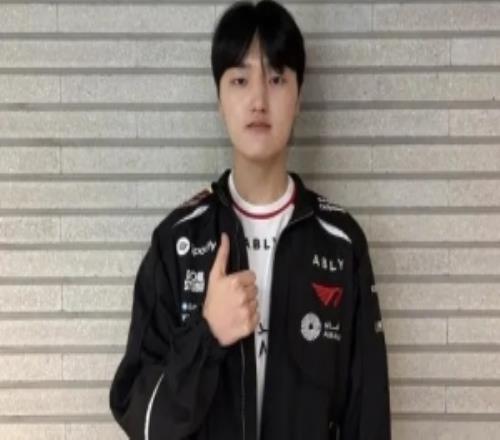 Peyz：当前版本适合自己，在LPL学到了很多会应用到LCK