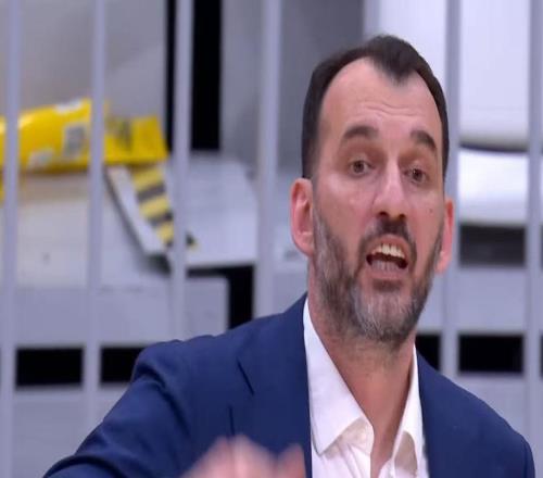 確認不打了!杜鋒下課倒計時,歐洲名帥出任廣東新主教練